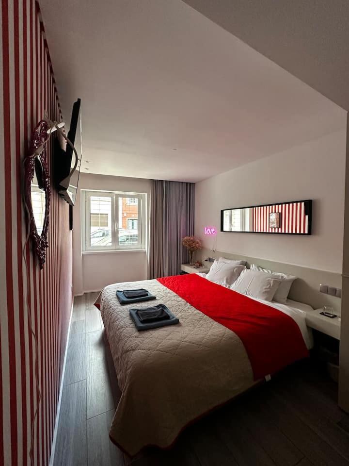 One Bedroom Sunny With Two Bathrooms And Big Garden Lisboa